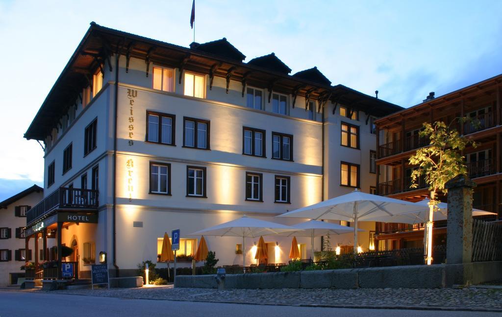 Hotel Weisses Kreuz Berguen ภายนอก รูปภาพ